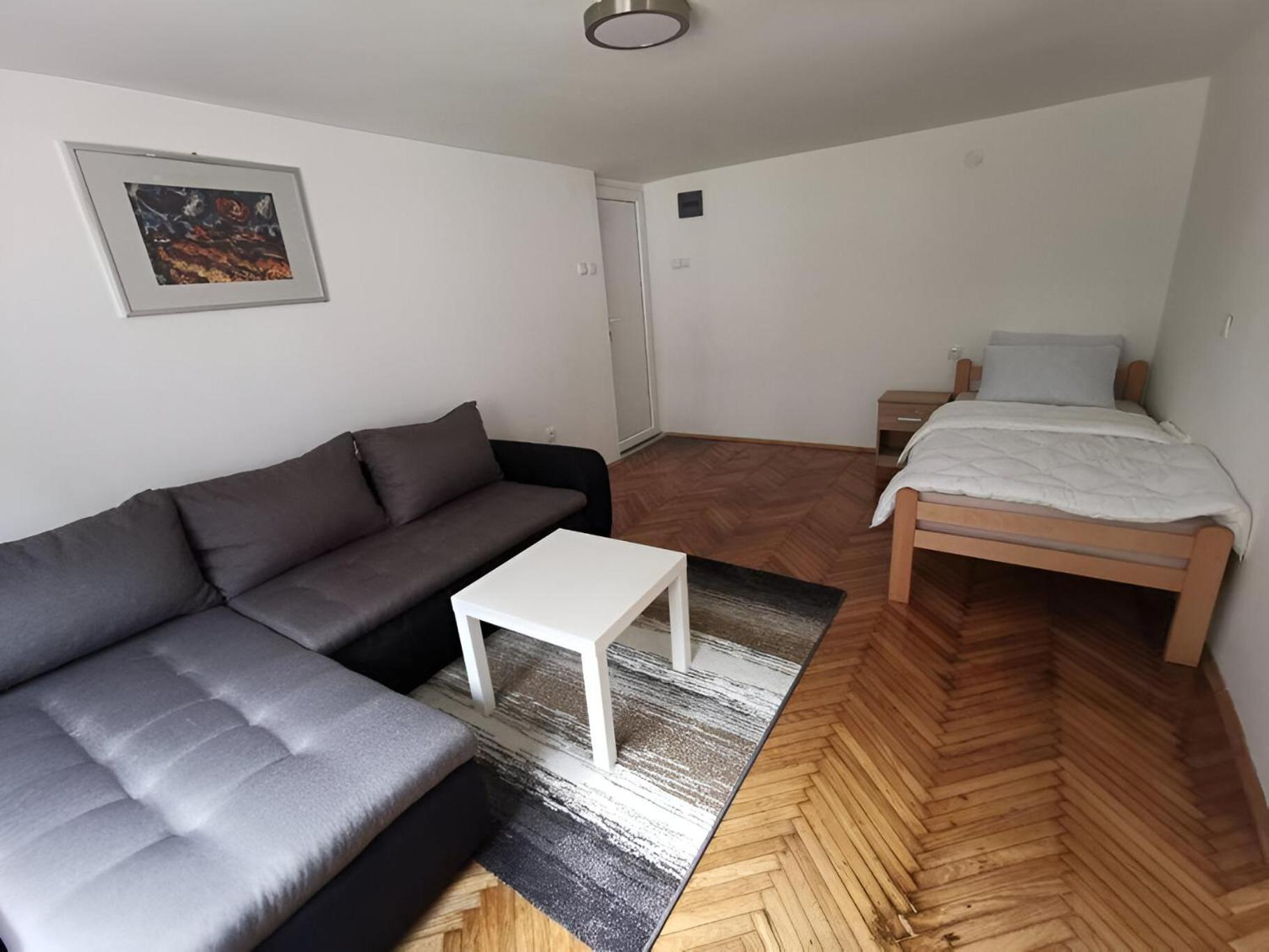 Nov Apartman U Mirnoj Ulici U Centru Beograda Exterior foto